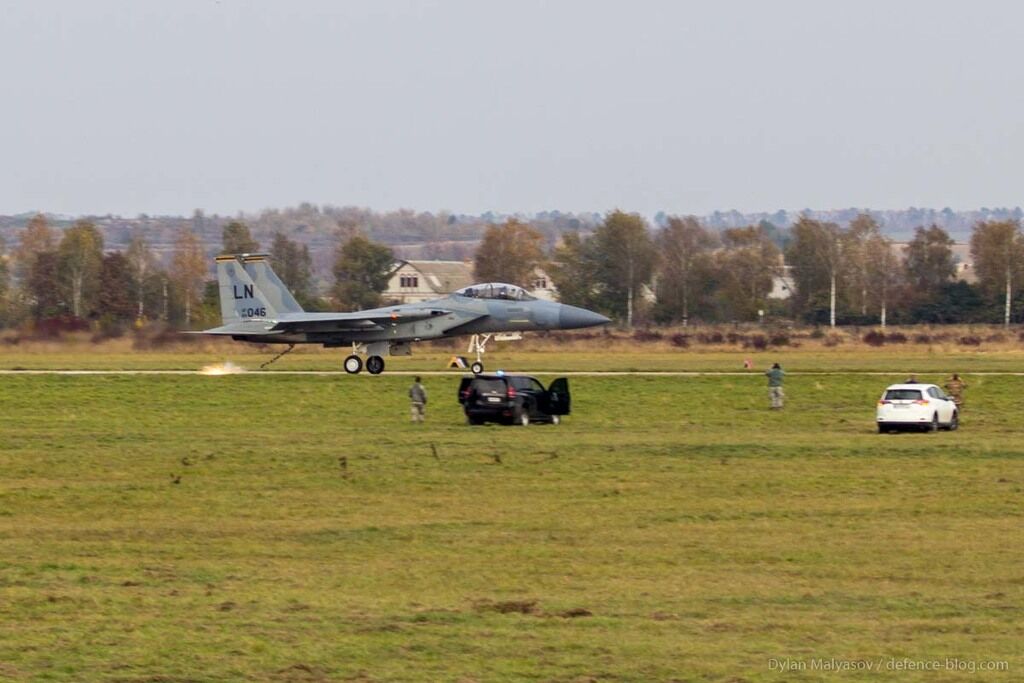 Истребитель США F-15D Eagle мог разбиться? Стало известно о еще одном ЧП на учениях в Украине
