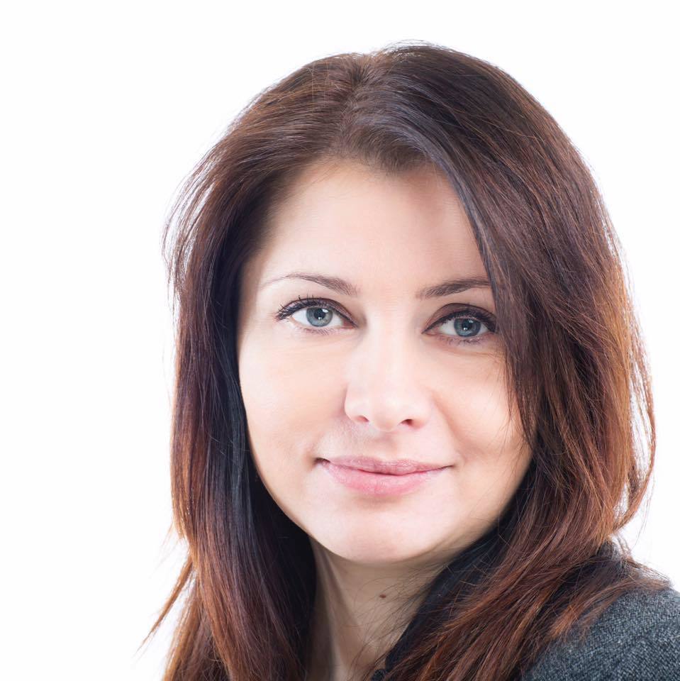 Ірина Фріз коханка Порошенка та порнозірка? В які скандали потрапляла міністр у справах ветеранів