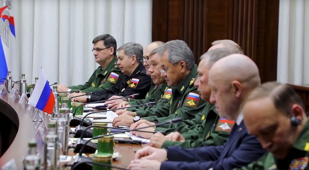 Євген Пригожин ''засвітився'' на військових переговорах: хто він і як пов'язаний з ПВК ''Вагнера'', відео