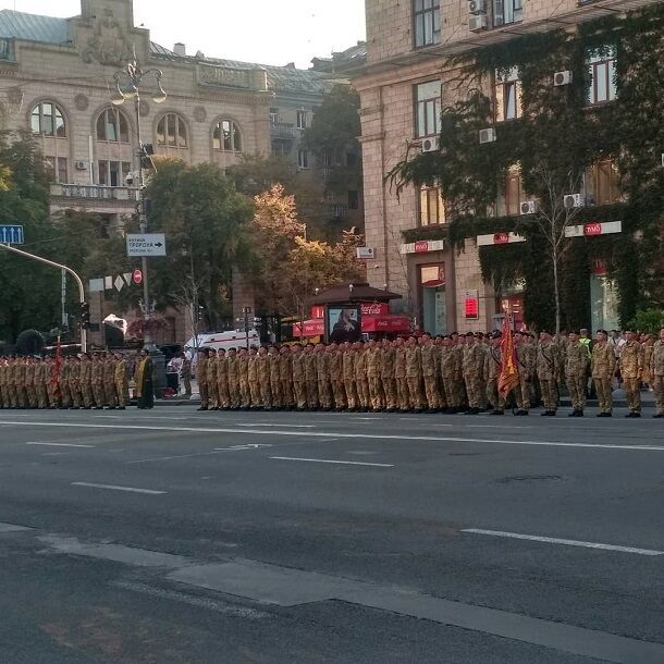 Марш військових і танки: з'явилися вражаючі фото і відео репетиції параду до Дня Незалежності