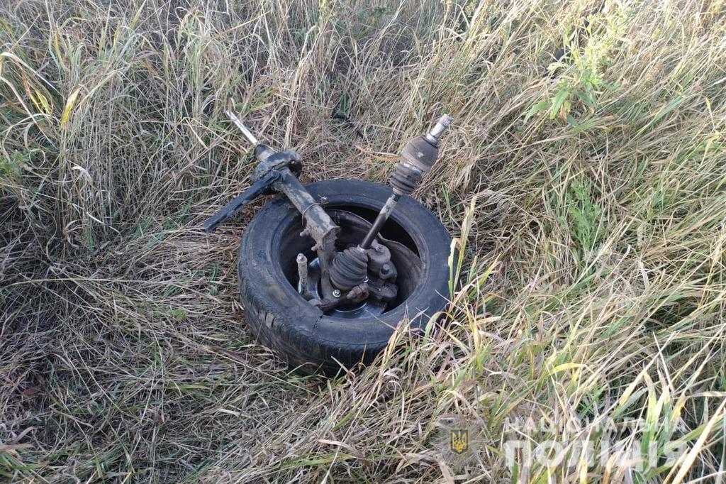 В Луганской области произошло смертельное ДТП с опрокидыванием: фото с места аварии