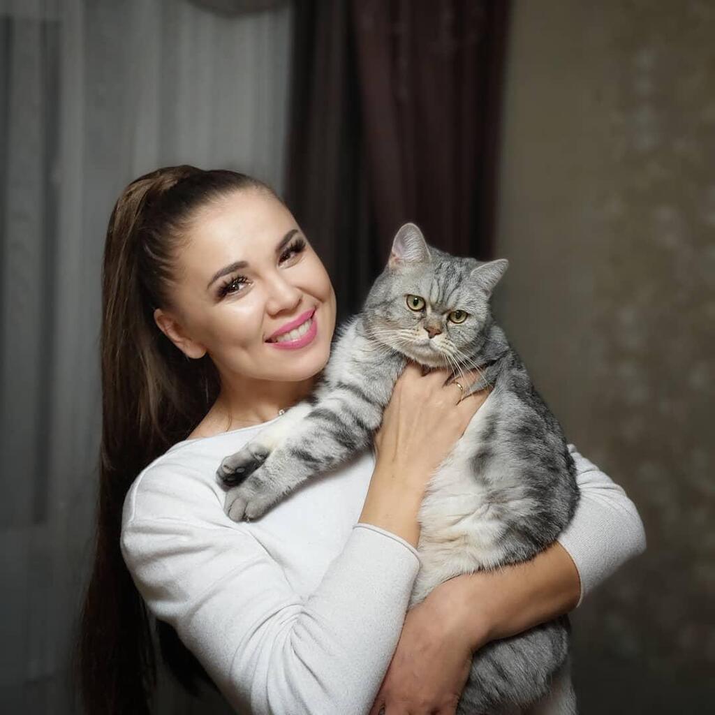 Гузель Уразова показувала свою кішку перед тим, як поглумитися над трупом іншої тварини