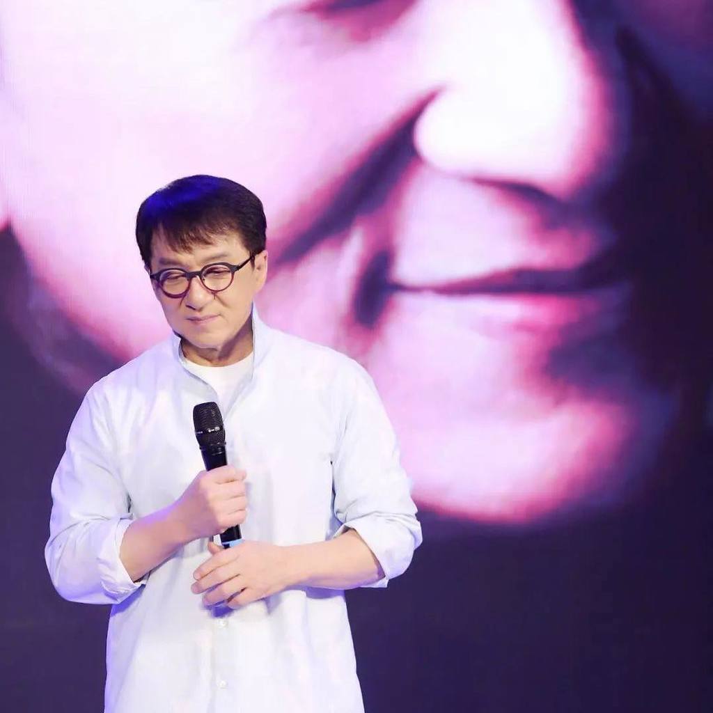 Джекі Чан святкує день народження: як він зараз виглядає, цікаві факти