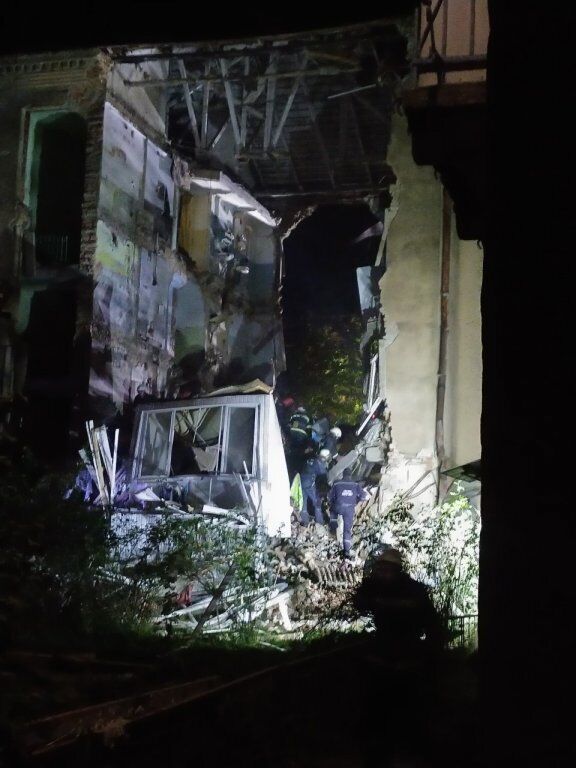 Почему обвалился дом в Дрогобыче, жуткие фото и видео