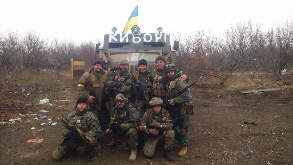 ''Ви - й*бані совки!'' АТОшник всипав українцям, які кричали ''зрада'' через обмін полонених