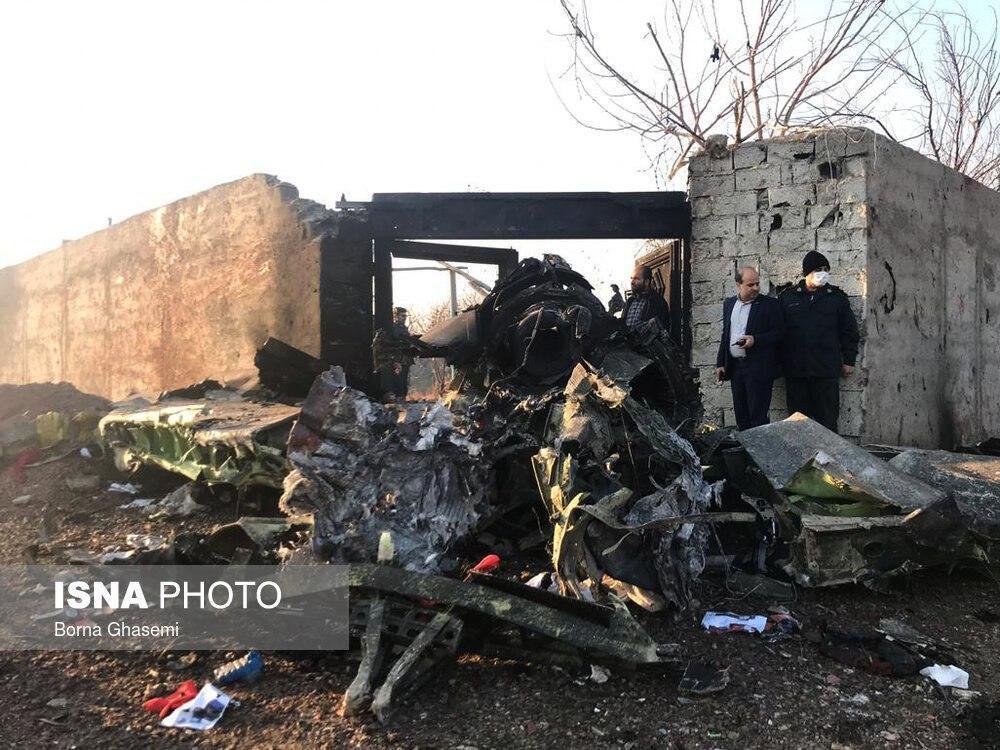 Падав палаючим: назвали причину аварії українського літака МАУ в Ірані, фото і відео