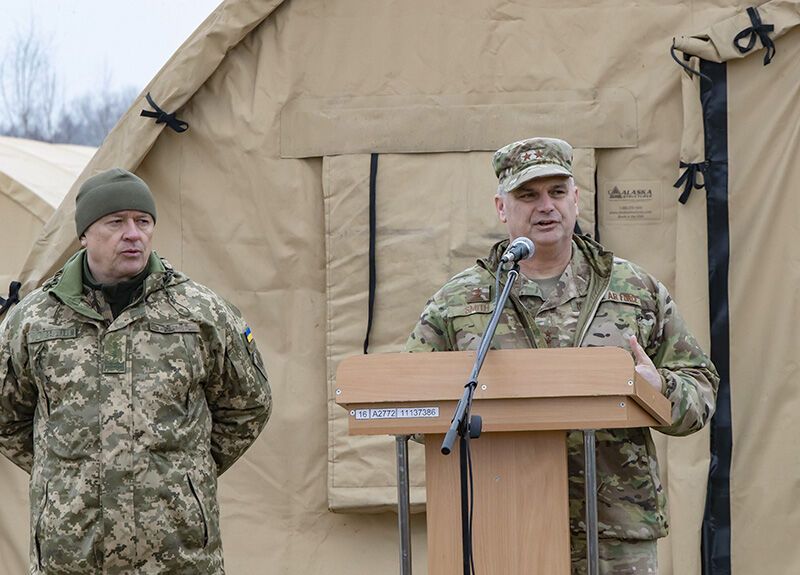 США передали українським військовим наметовий комплекс за $1,5 млн, фото