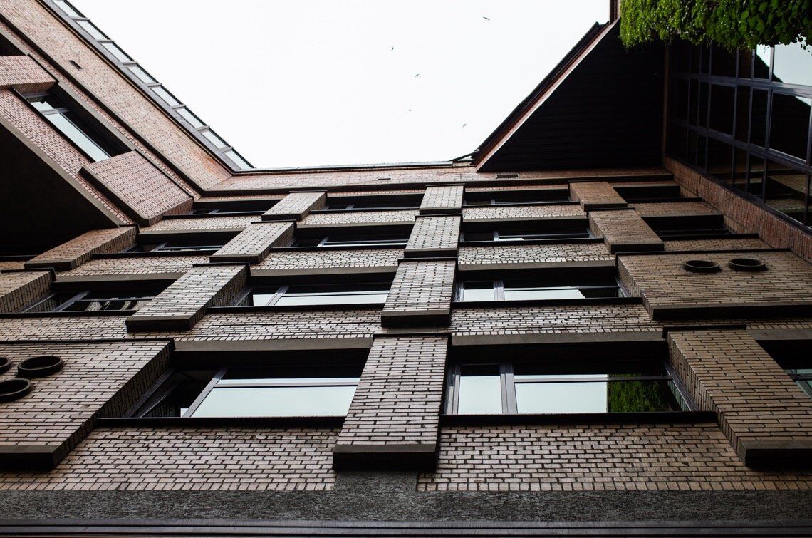 Найкраща архітектура 90-х: будівля бізнес-центру ''Київ-Донбас'' на Льва Толстого
