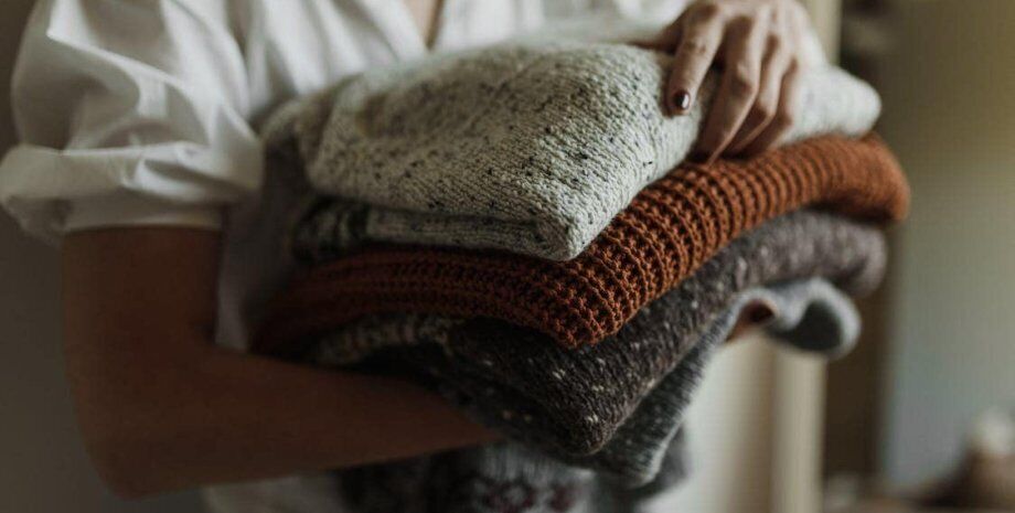 Доставайте ковры и грелки: Как согреться в холодной комнате зимой