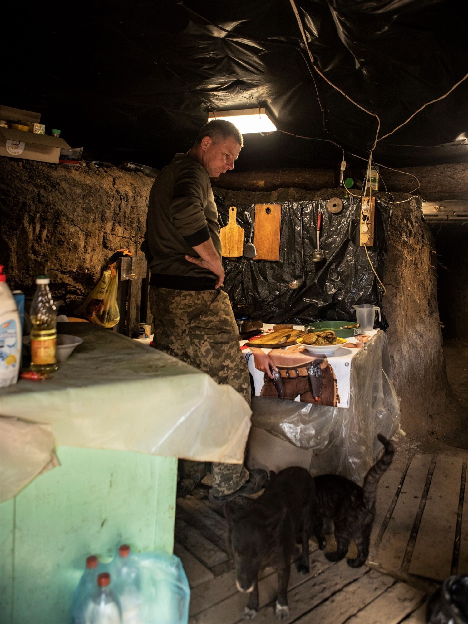 Как питаются военные на передовой - война в Украине