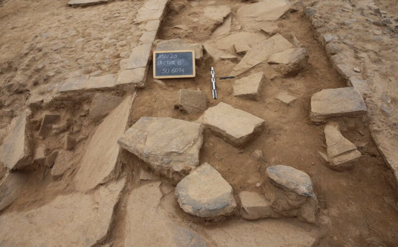 Археологи розкопали дві ранні аксумські церкви в портовому місті Адуліс - Аксумське царство