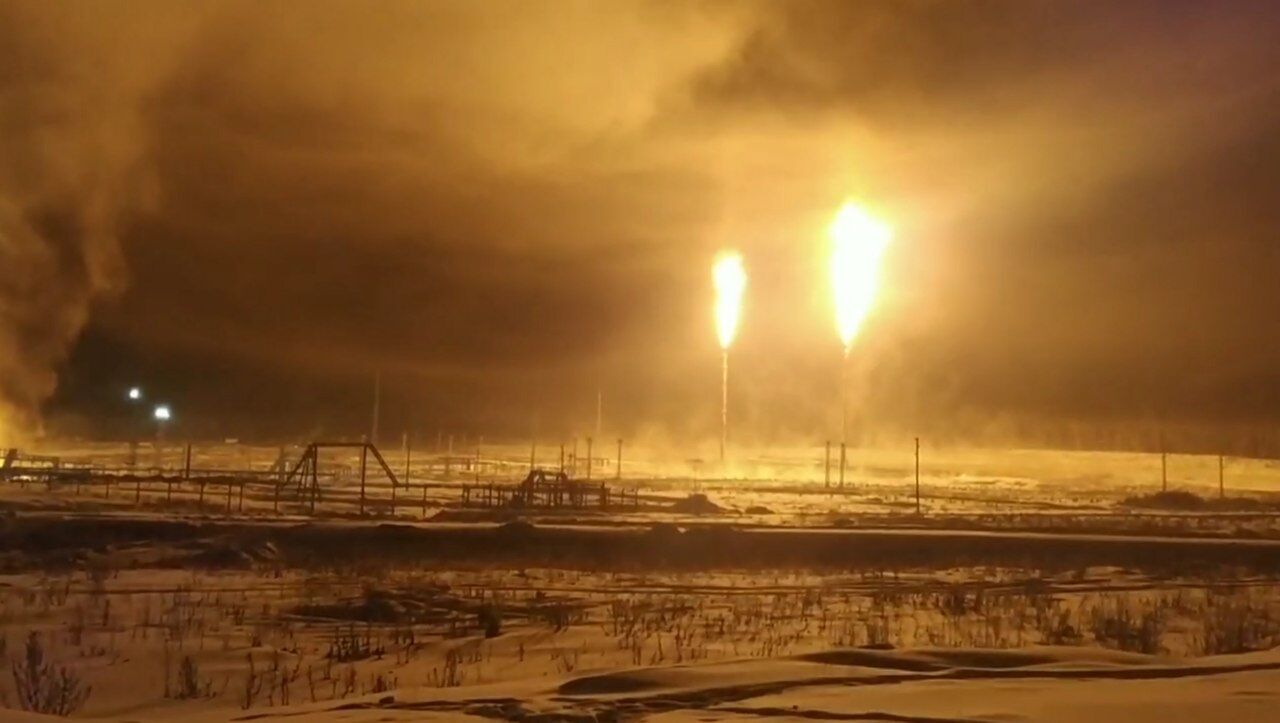 Палає установка на Марківському нафтогазоконденсатному родовищі