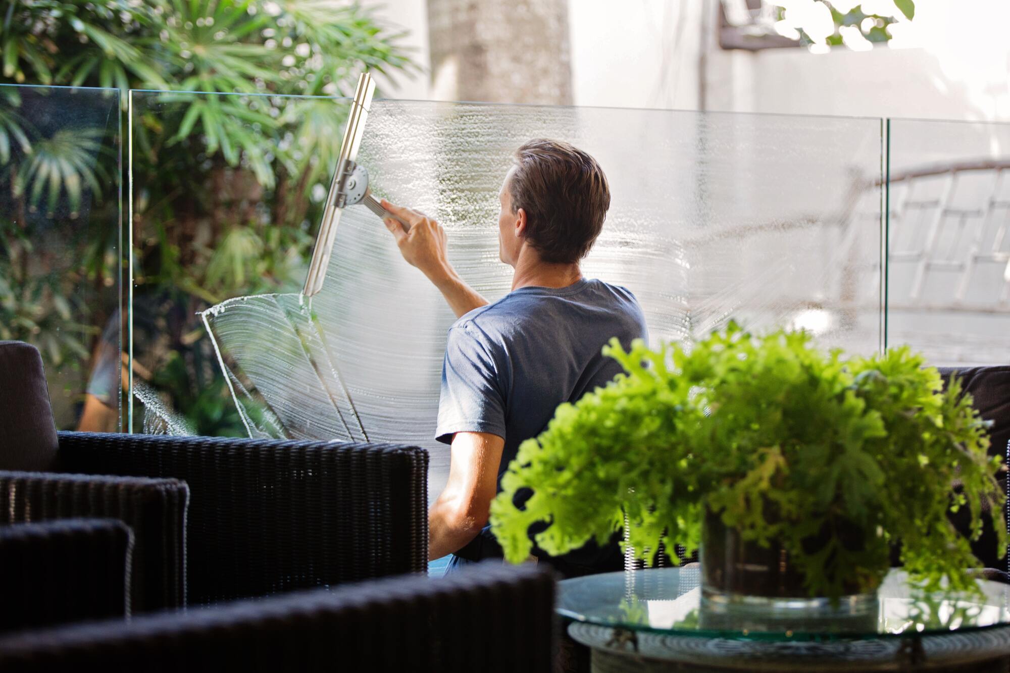 Швабра для мытья стекла - как быстро помыть окна - простой лайфхак для мытья окон