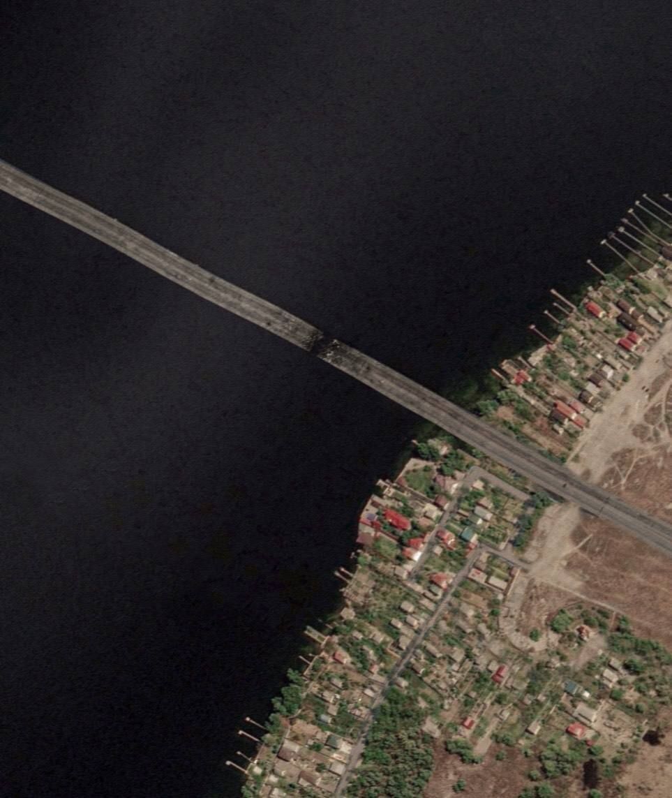 Фото разрушенного пролёта Антоновского моста