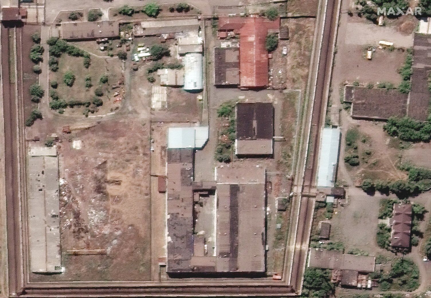 Спутниковые снимки барака Еленовки до трагедии (датированные 27 июля)