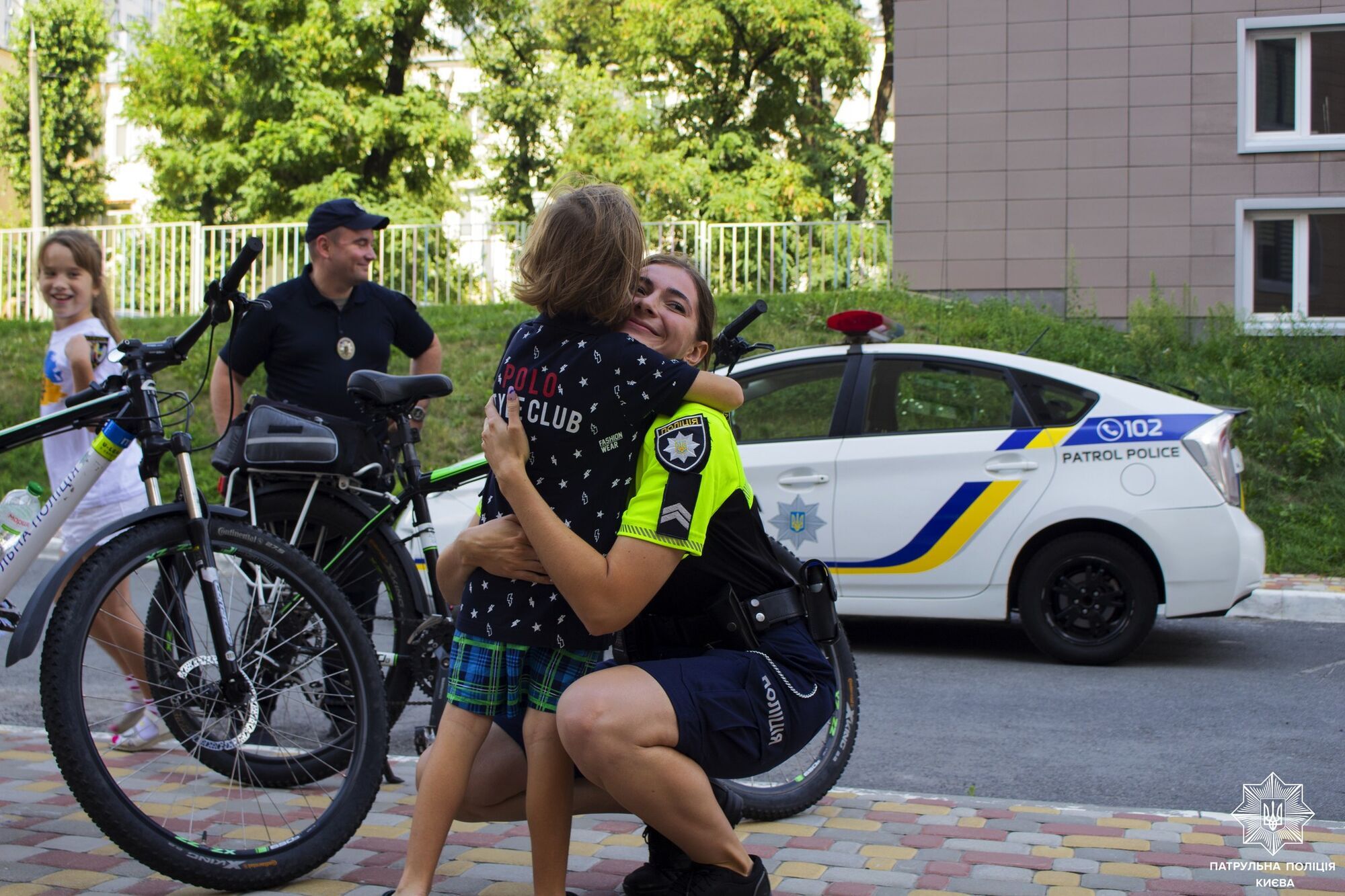 Патрульні Києва відвідали хворого хлопчика, який хоче стати поліцейським