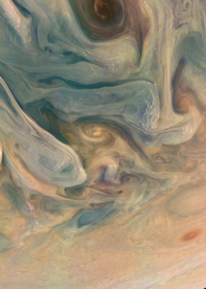 Зонд NASA ''Юнона'' показав зображення Юпітера у натуральних кольорах (фото)