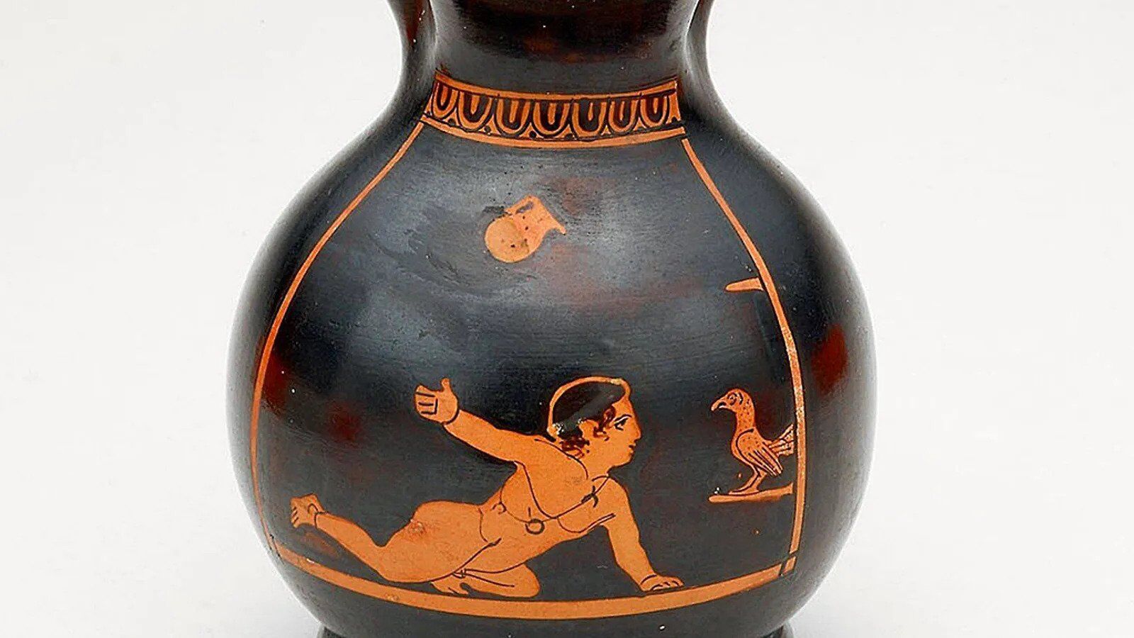 На маленьких давньогрецьких глечиках, подібних до цього 430 року до нашої ери, які називаються чое, часто зображено дітей, які граються