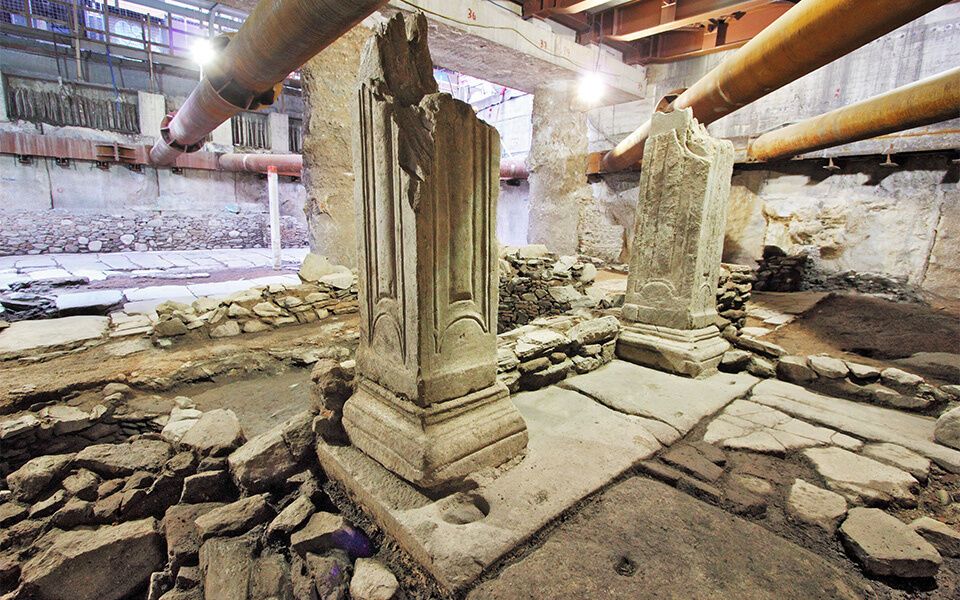 Древние артефакты, обнаруженные при строительстве метро в Салониках