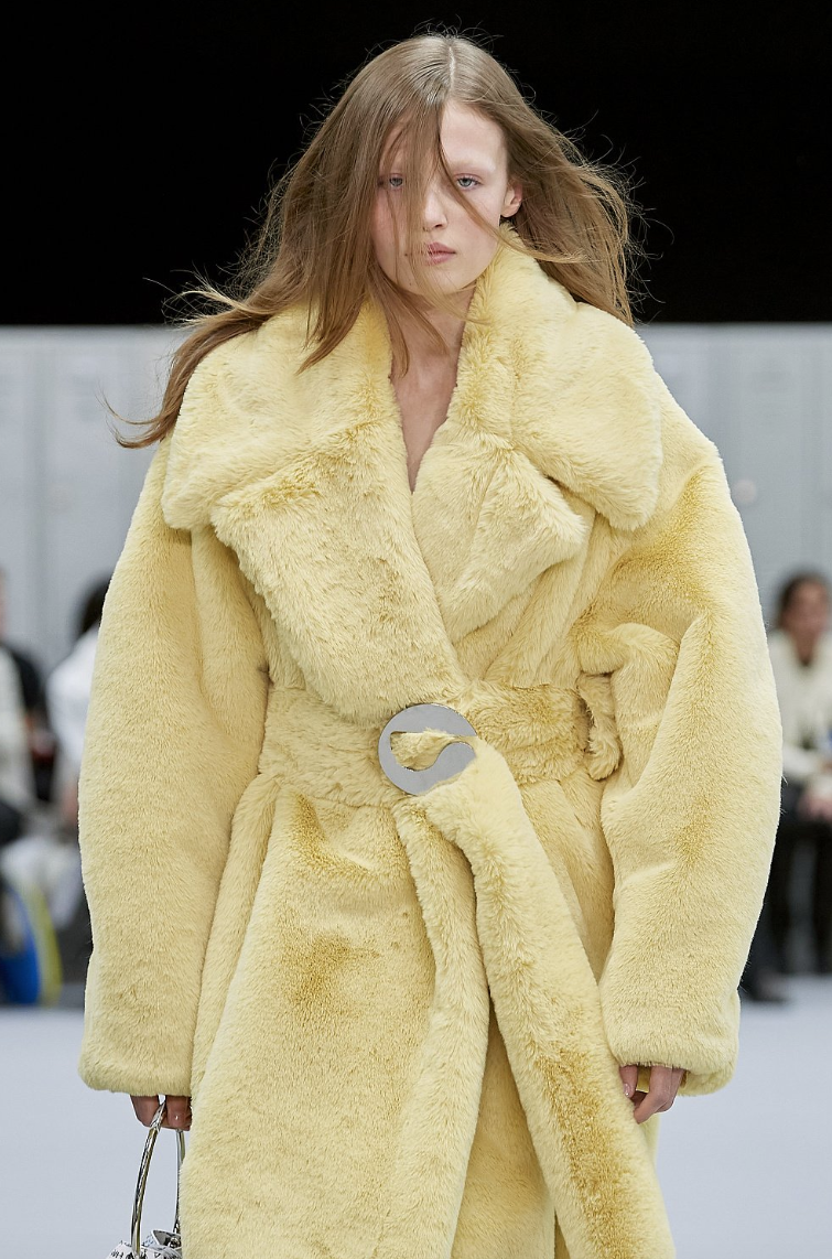 Модні тренди зими 2023 - як одягнутися стильно взимку