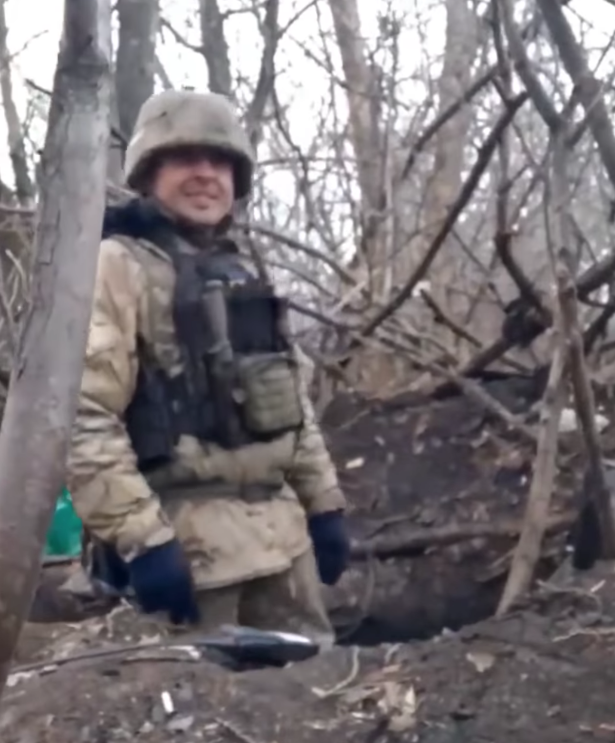 Війна в Україні - Військові показали відео з передової на Донбасі