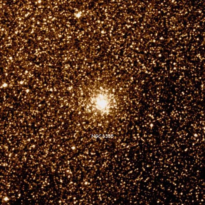 Зображення скупчення NGC 6533 отримане телескопами Цифрового огляду неба