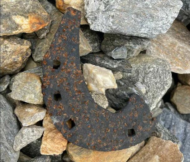 Ancient horse bridle from the Viking Age discovered in Norway (photo)