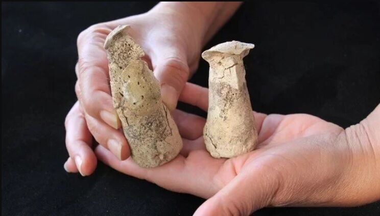 Unique ''family'' statuettes dating back 7700 years found in Turkey (photo)