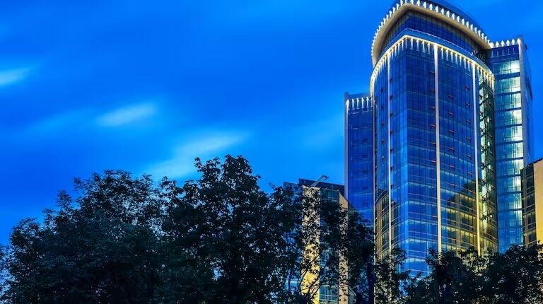 Що пропонують найрейтинговіші готелі Києва крім захмарних цін