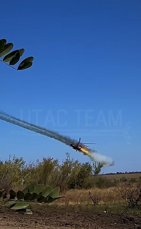 На Запорожском направлении пилоты двух Ми-17 накрыли российскую пехоту огнем: видео