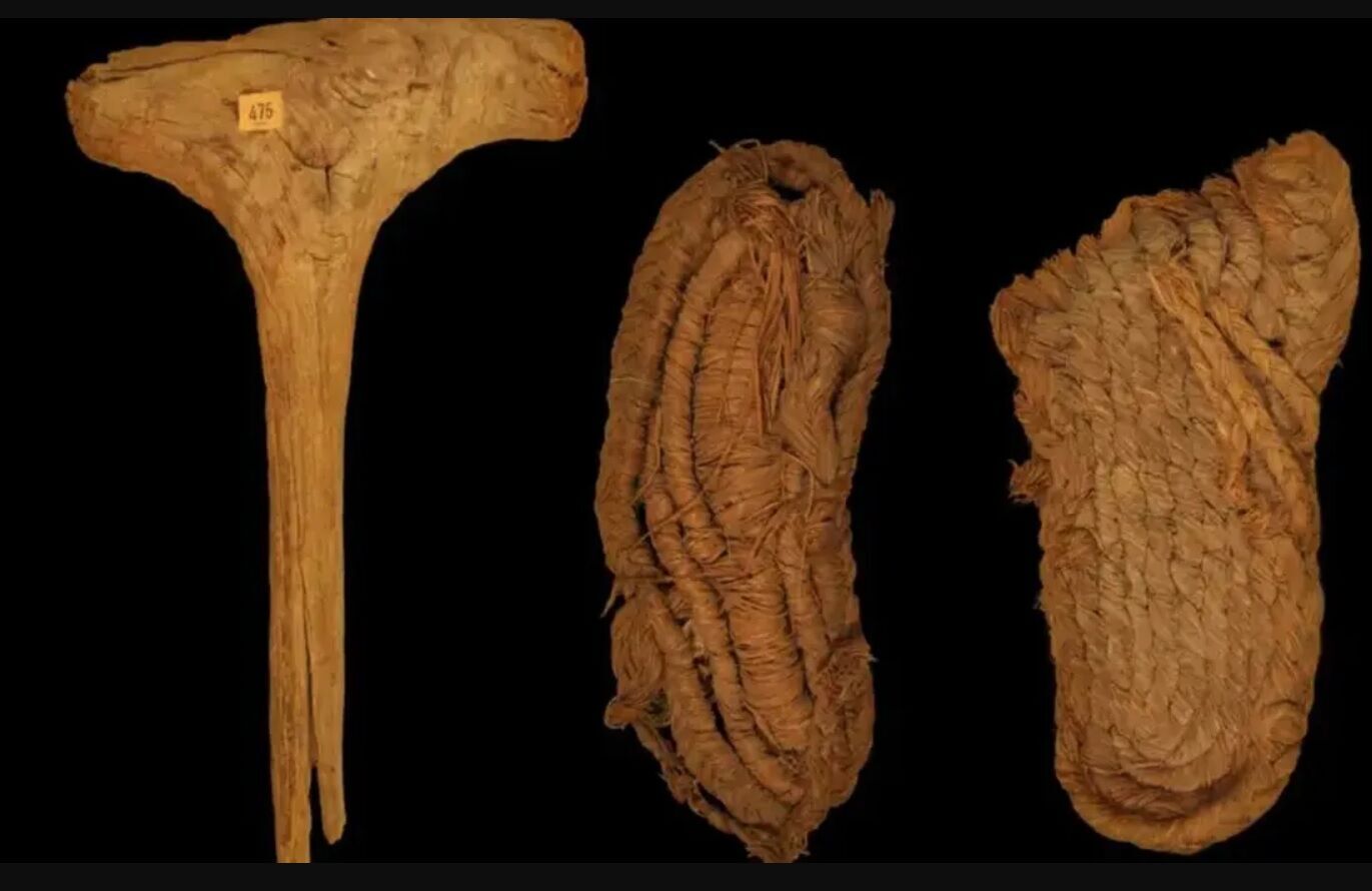 Учені показали взуття, яке носили люди 6200 років тому (фото)