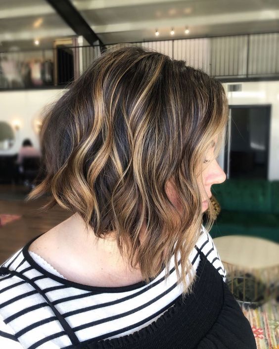 Stylists named four ''perfect haircuts'' for women over 40 (photos)