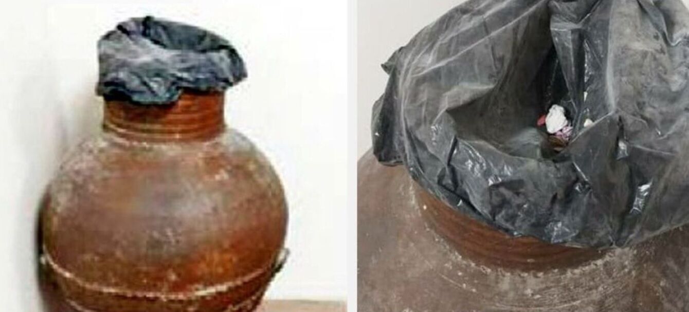 A museum in Iran used a 2,600-year-old clay pot instead of a trash can (photo)