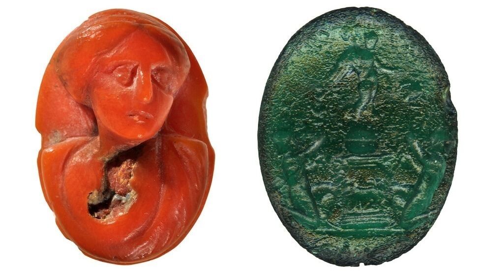 Gems and ancient coins found near Bologna in Italy (photo)