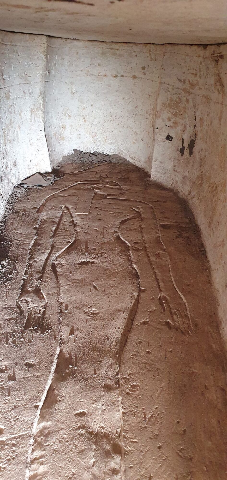 Знайдено давньоєгипетську гробницю з магічними заклинаннями проти змій (фото)