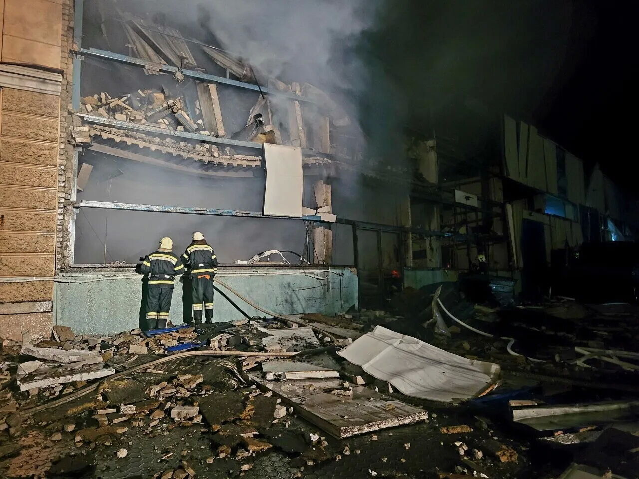 Армія РФ атакувала південь України: пошкоджено музей в центрі Одеси, житлові будинки в Херсоні, є влучання в припортову інфраструктуру (фото) 