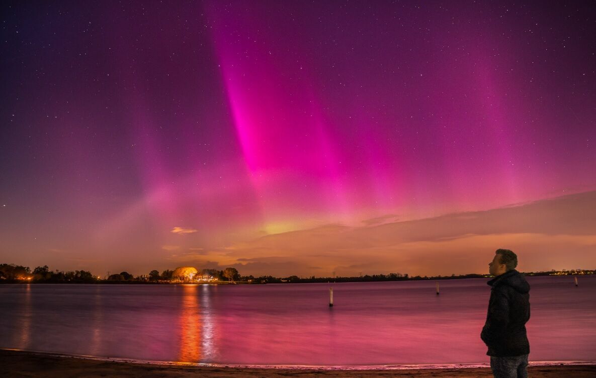 Powerful magnetic storm covered the Earth, causing the aurora borealis to appear on different continents (photo)