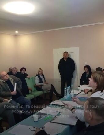 Появилось видео, как депутат на Закарпатье взорвал гранаты на сессии: ранены 26 человек
