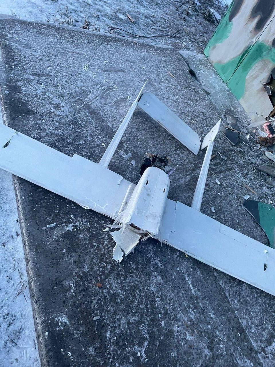 Ушкоджено мінімум один літак Су-34: з'явилися фото наслідків атаки дронів по аеродрому в Ростовській області рф