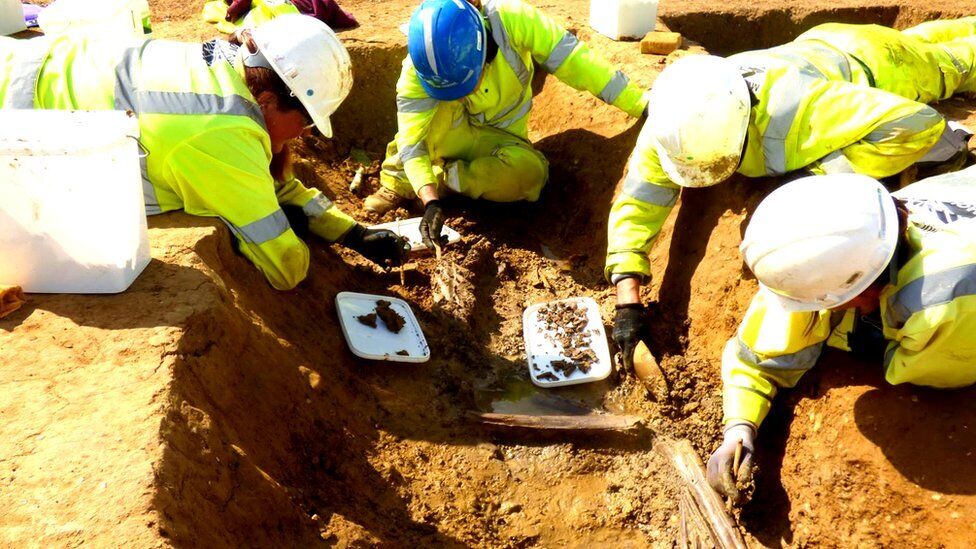 Разгадано происхождение 2000-летнего тела в Британии: умерший был из Украины (фото)