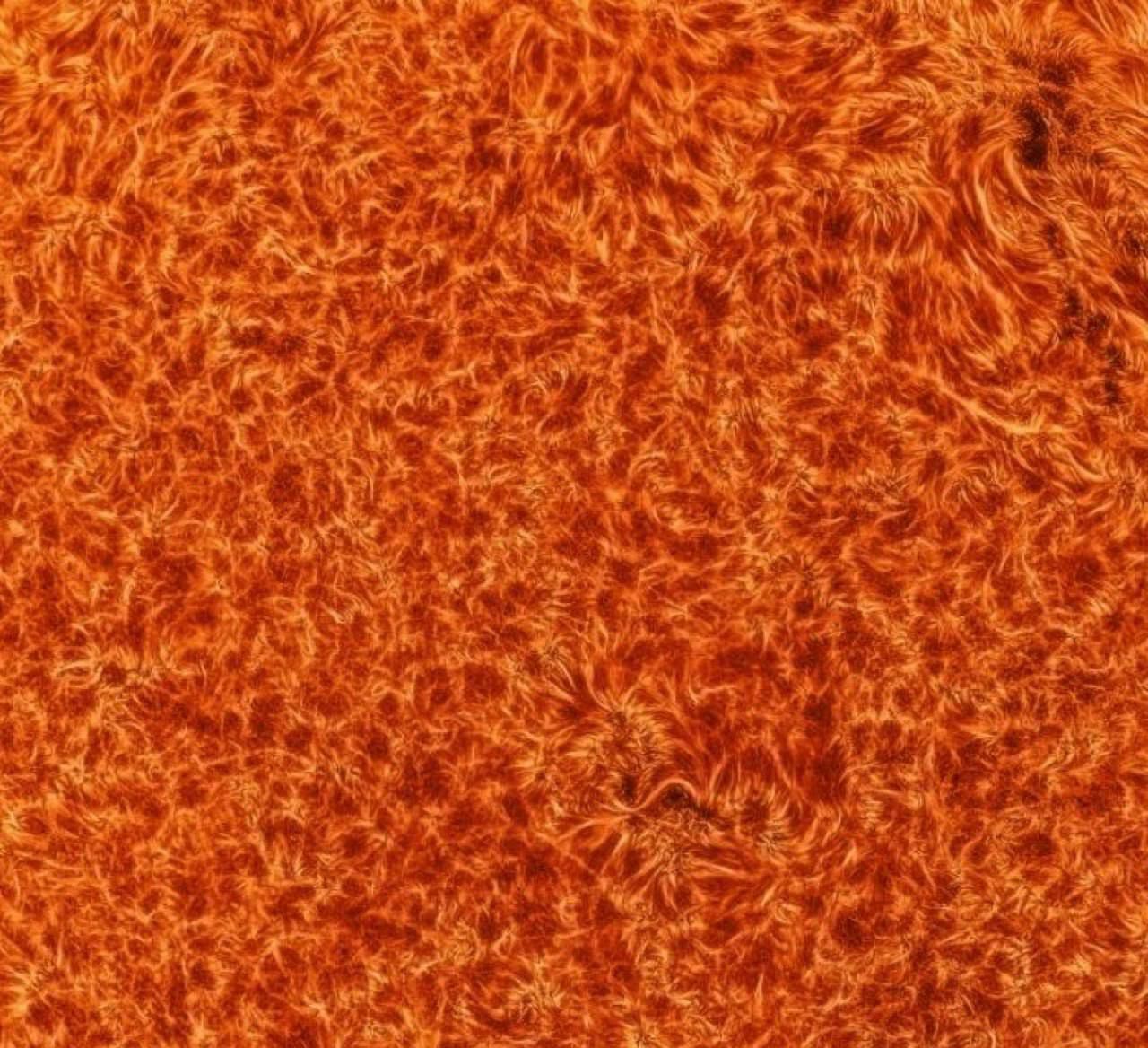 Фото Сонця у збільшеному масштабі