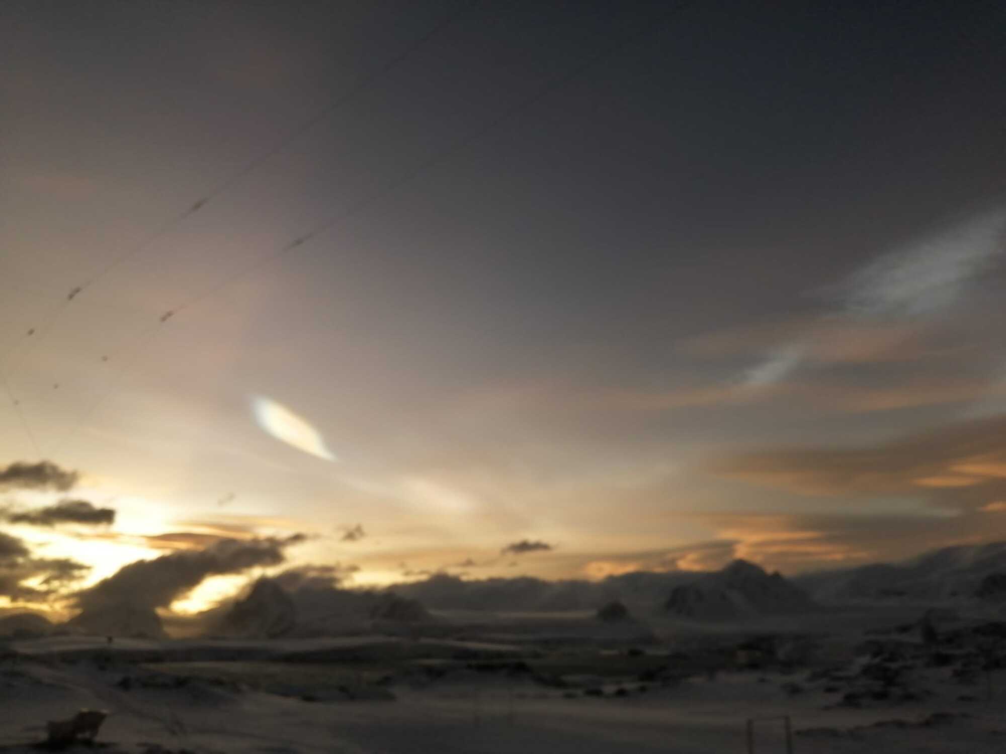 ''Наче нашестя прибульців'': українські полярники спостерігали у небі незвичне та рідкісне явище (фото)