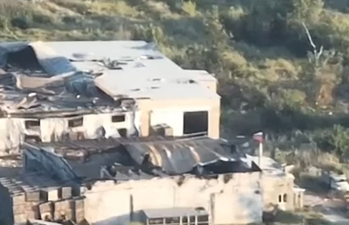 Бойцы ВМС ВСУ в тылу ''демилитаризовали'' врага вместе с его складом и грузовиками (видео)