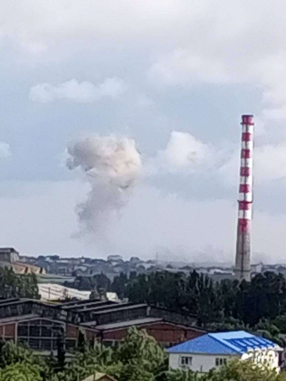 Потужний вибух пролунав у Таганрозі в Ростовської області (фото та відео)