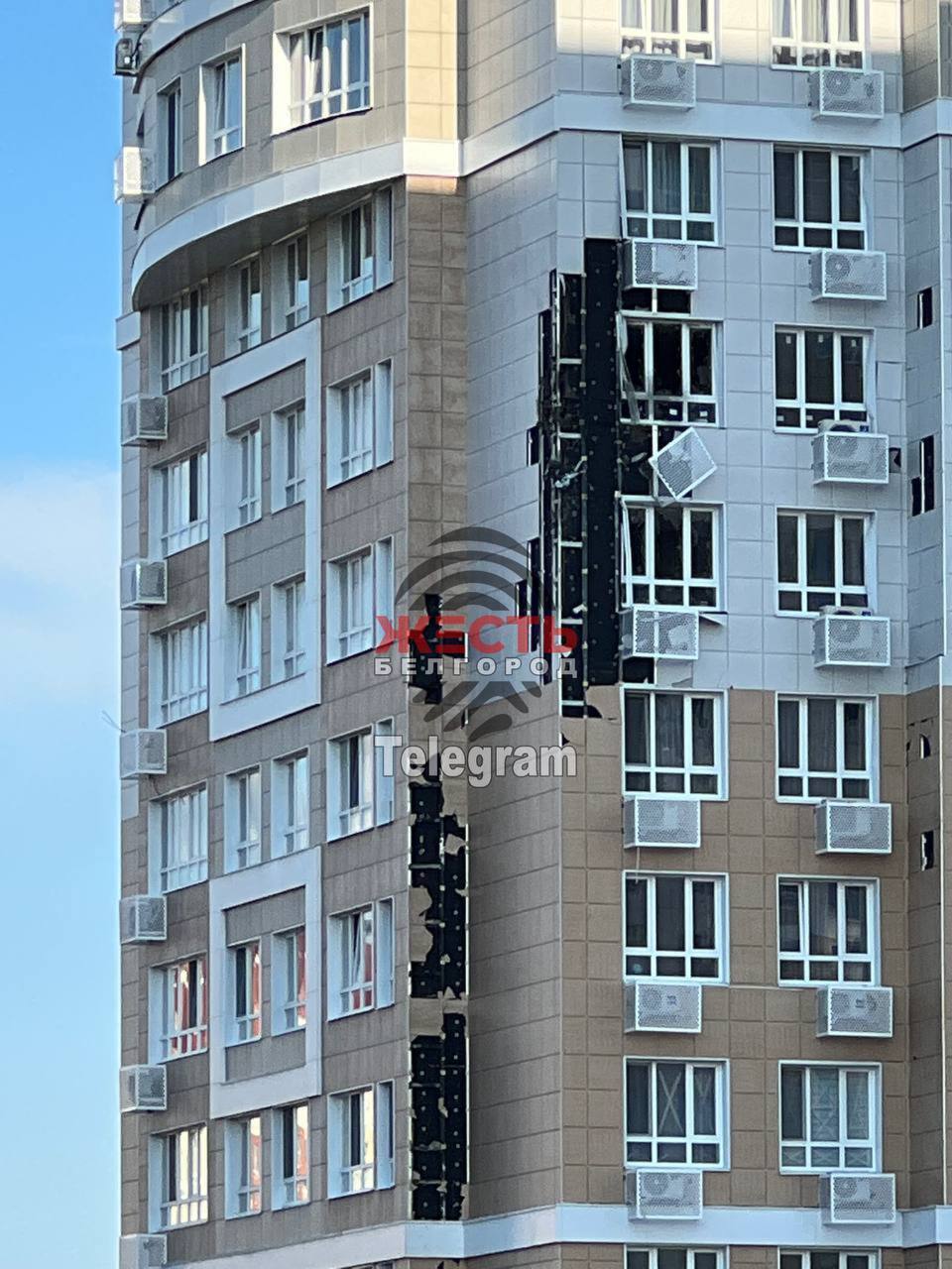 У Бєлгороді внаслідок вибуху пошкоджено багатоповерхівку і автомобілі (фото, відео)