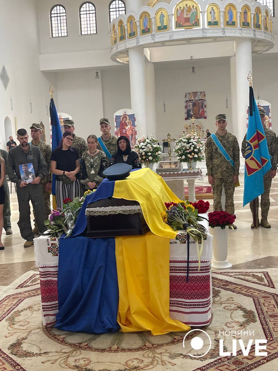 Трагічна загибель ''Джуса'': у Києві почали церемонію прощання (фото, відео) 