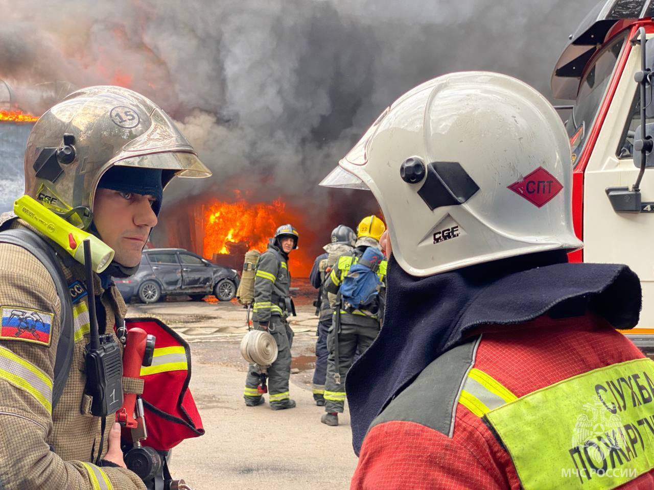 У Санкт-Петербурзі масштабна пожежа біля нафтобази ''Ручьї'' (фото та відео) 