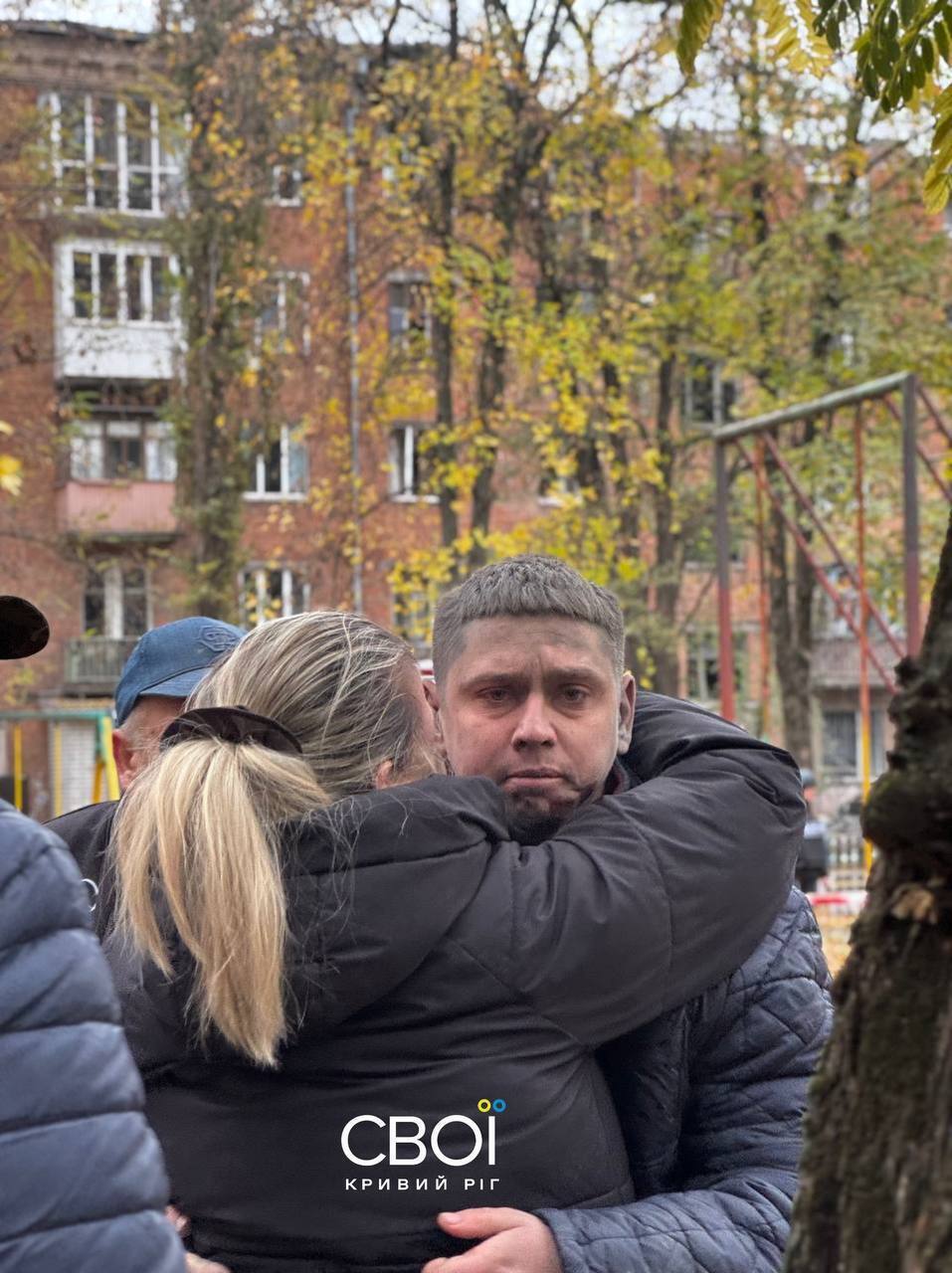 Атака по Кривому Рогу: з-під завалів зруйнованого будинку дістали тіла ще 3 дітей, найменшій  було 2 місяці (фото, відео)