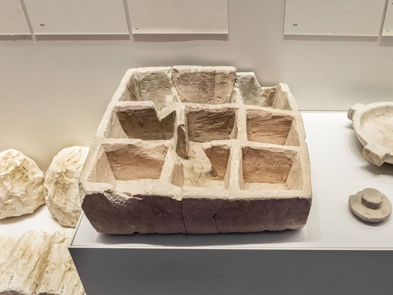 В Єрусалимі знайшли рідкісну кам’яну скриньку віком 2000 років (фото)
