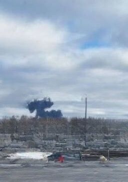 У російському Іваново над Північним аеродромом загорівся та впав літак Іл-76 (відео та фото)